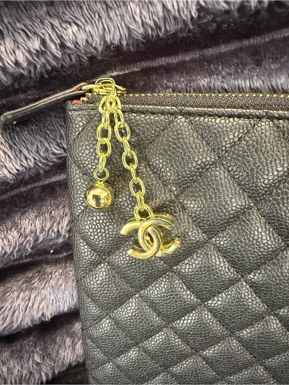 New Luxury Style Quilted Black Leather Large Clutch With Gold Charms - Picture 9 of 10